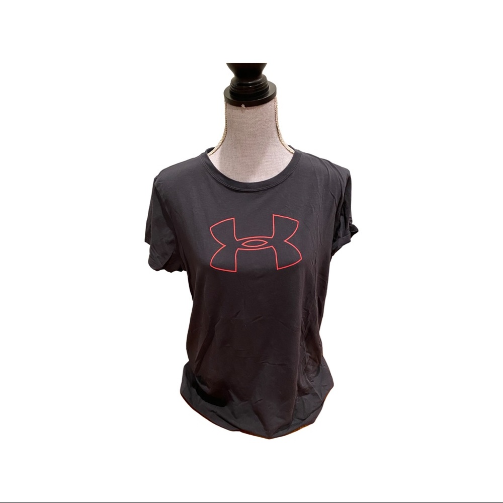 Under Armour tshirt